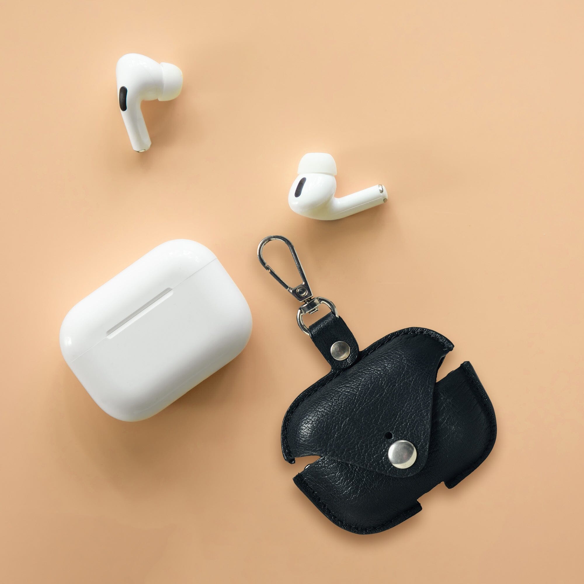 Leather AirPods Pro Case - Handcrafted Full-Grain Leather with Metal Clip