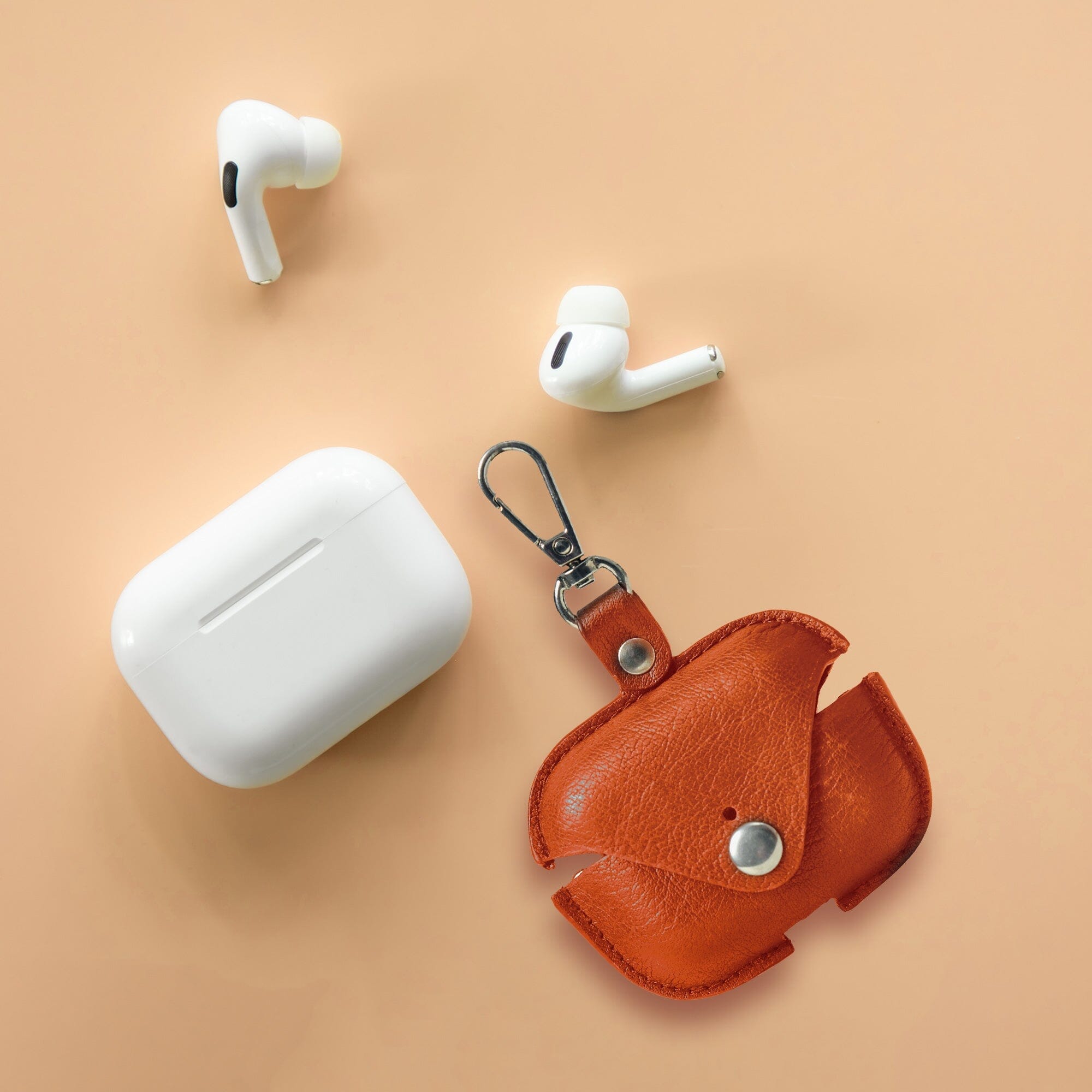 Leather AirPods Pro Case - Handcrafted Full-Grain Leather with Metal Clip